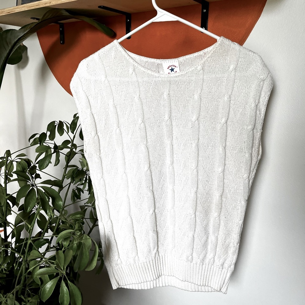 Size small sweater vest